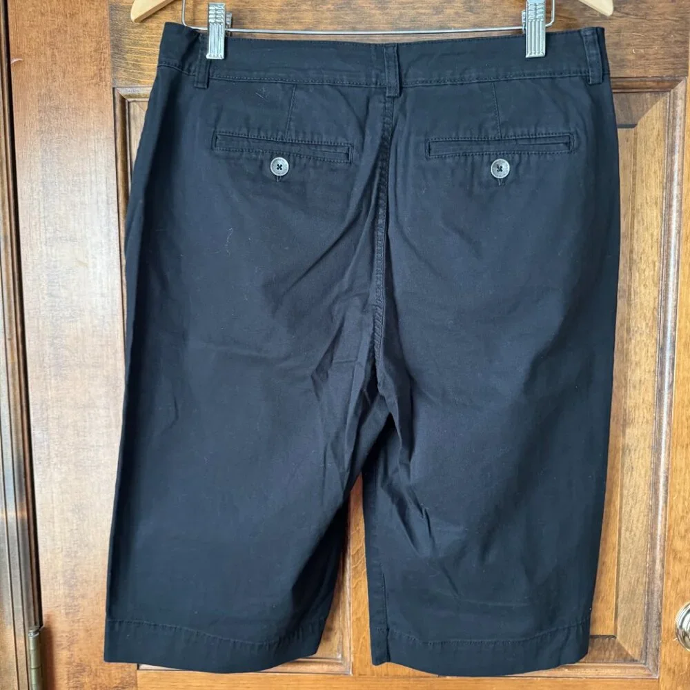Bandolino Black Capris Size 12